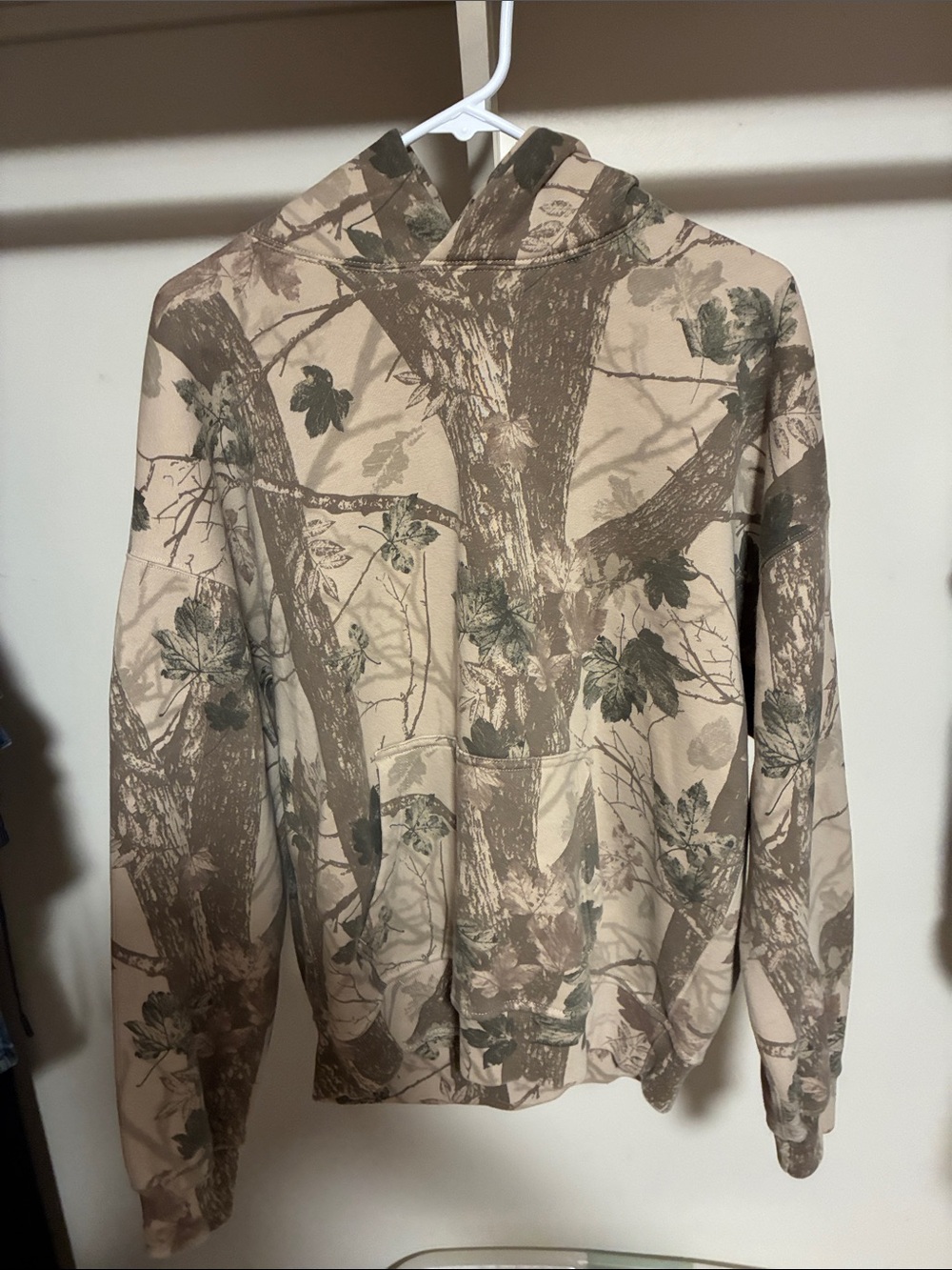 Abercrombie & Fitch Beige and Olive Tree-Camo Hooded Pullover